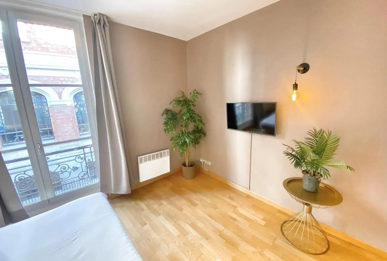 203 - Equipe 5 - Flat-guest * Paris